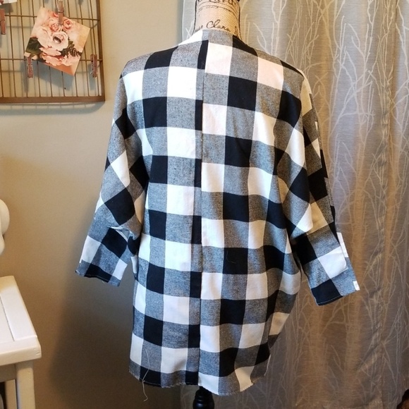 Plaid Cardigan - Picture 4 of 5
